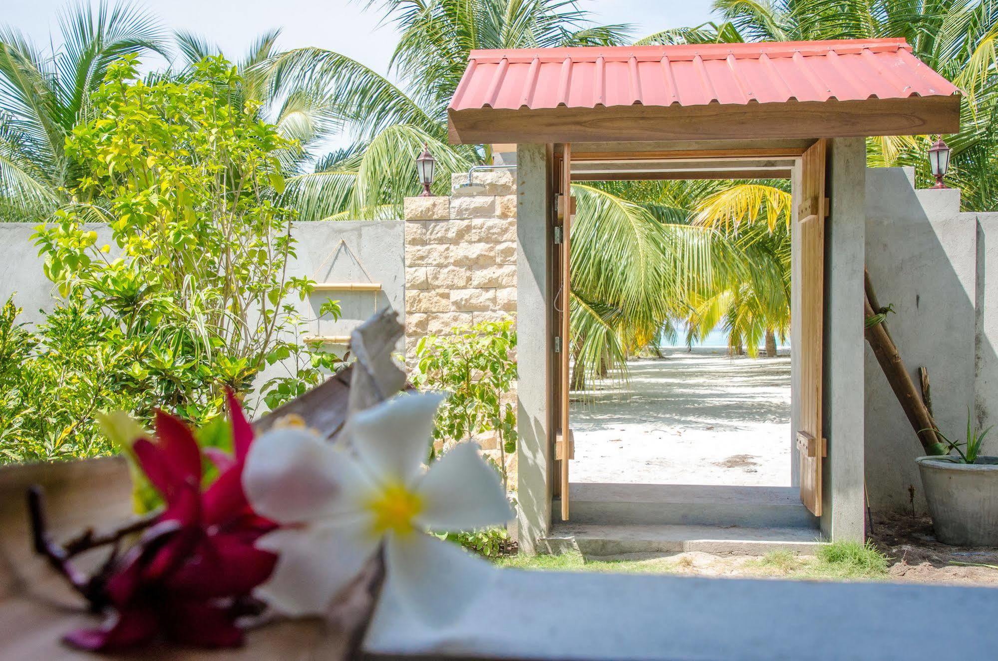 Cerulean View Residence Hanimaadhoo Island Exterior foto